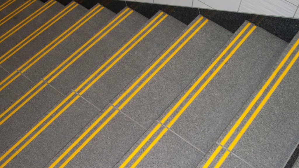 NON SLIP AND STEP SURFACES